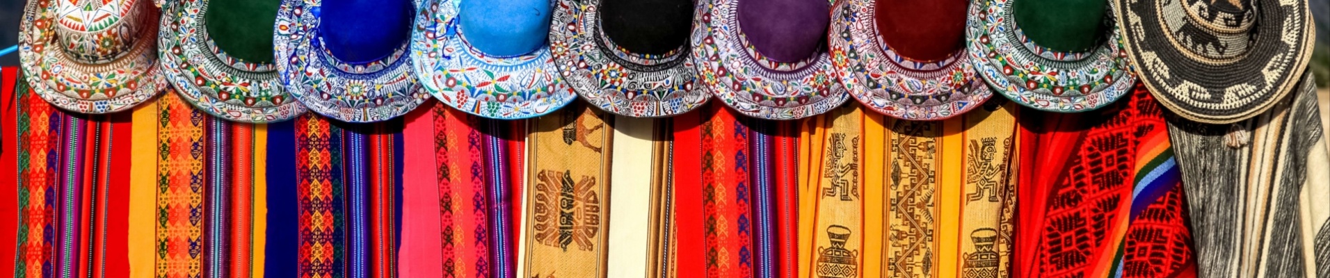 tradition-chapeaux-tissu-peruvien