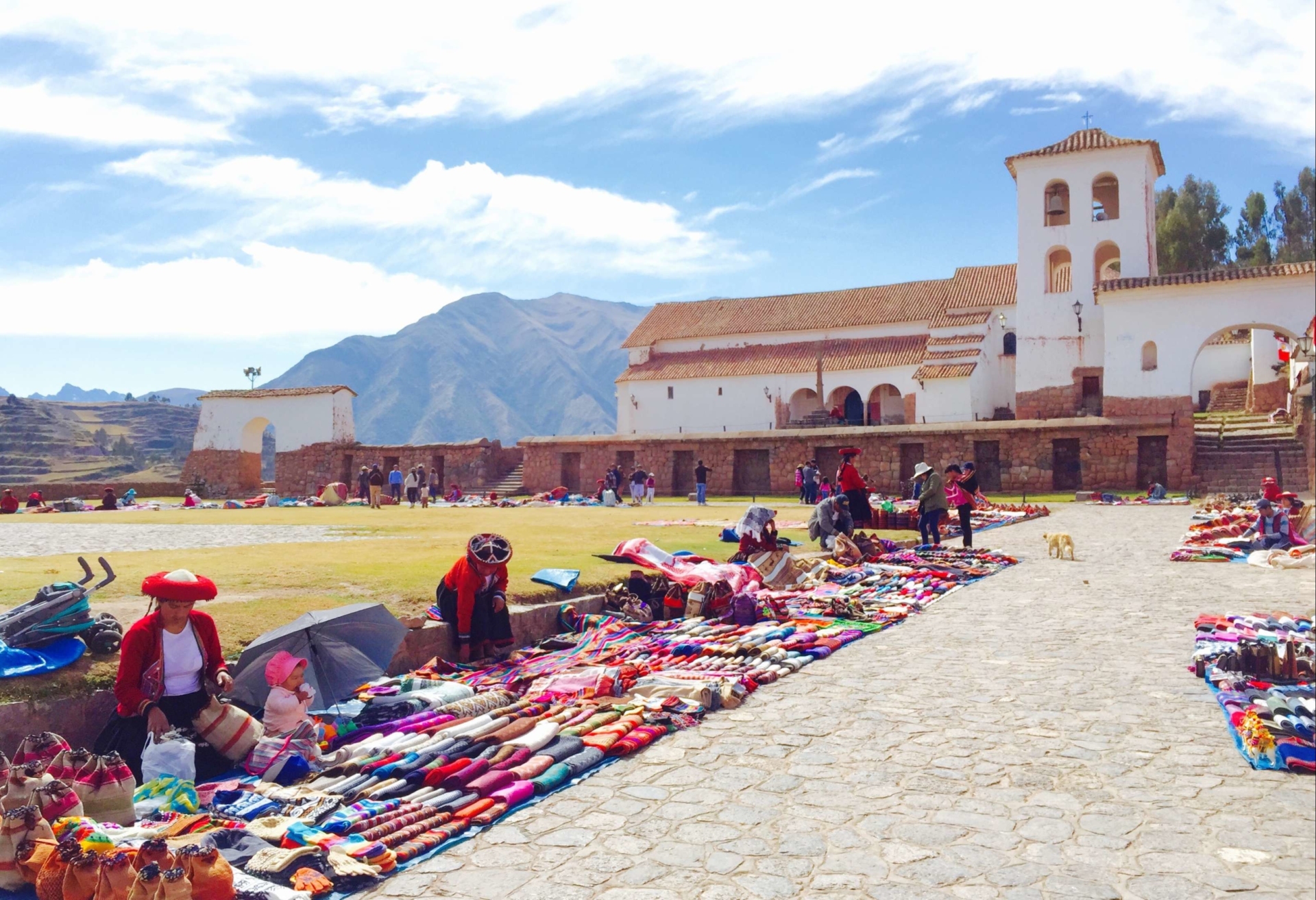 Chinchero-marche-local-vallée-sacrée-perou