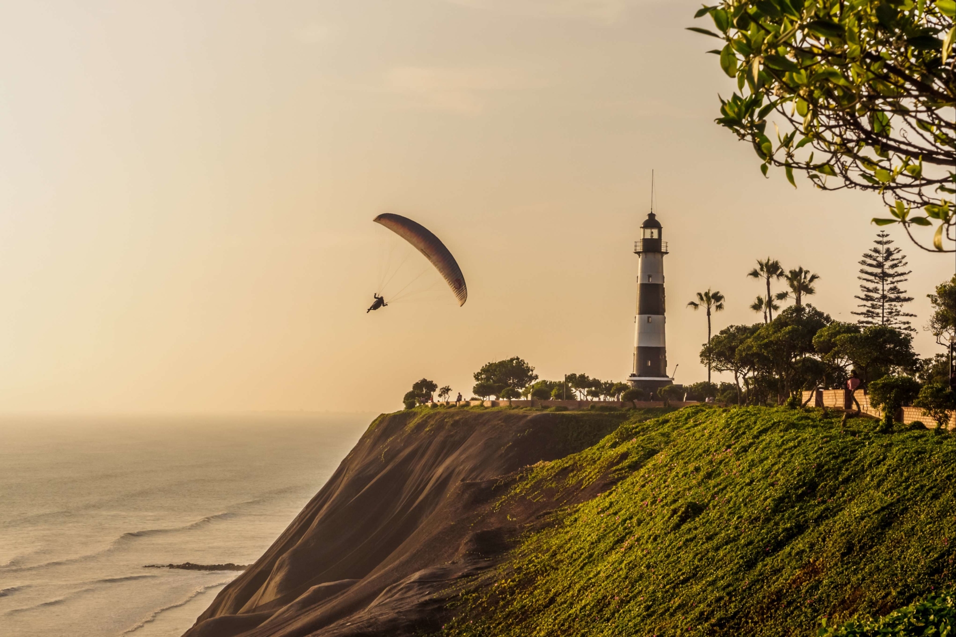 coucher-soleil-miraflores-lima-perou