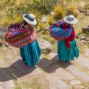 deux-femmes-lac-titicaca-perou