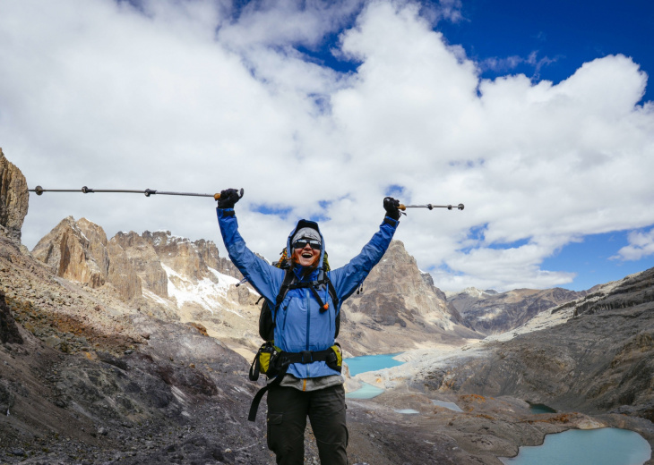 femme-trek-andes-perou