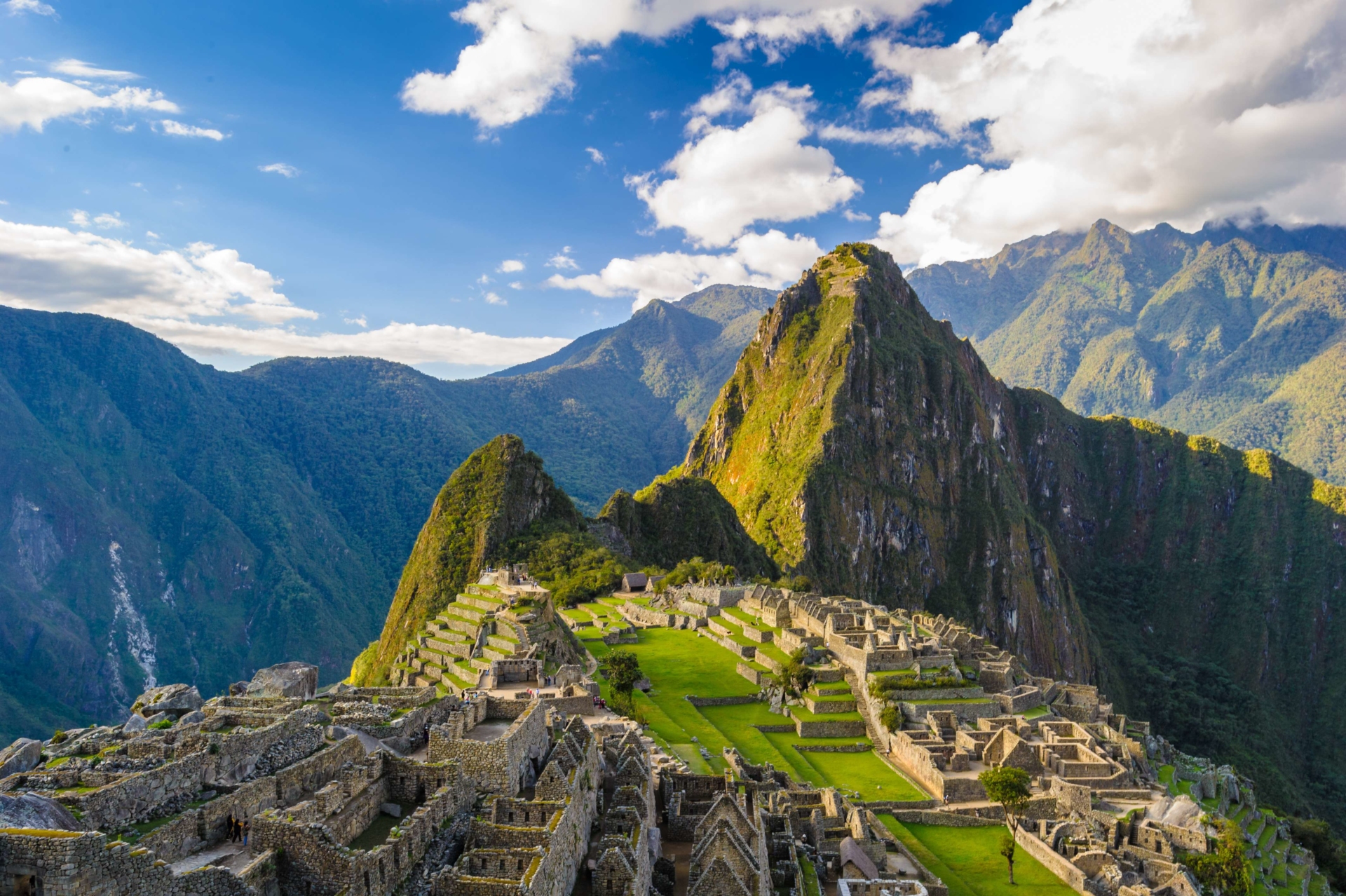 montage-machu-picchu-perou